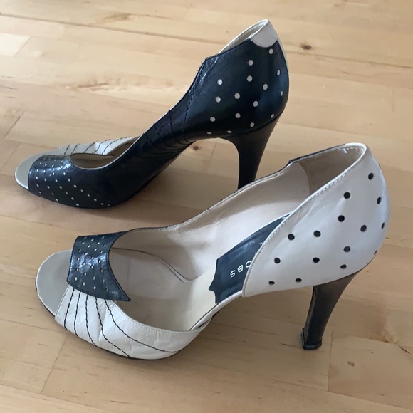 Marc Jacobs Polka Dot Heels - size 37 - Picture 2 of 5
